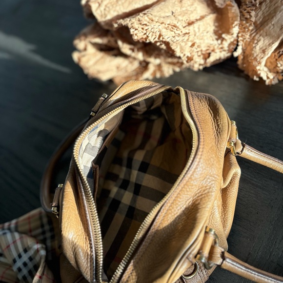 Burberry Vintage Brown Leather Handbag - Picture 11 of 16